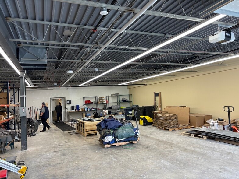 More Photos Of 104 Witmer Rd, Horsham Township Light Manufacturing For Lease