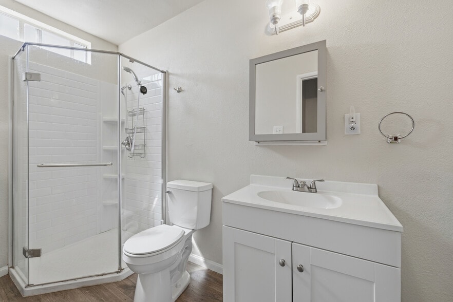 More Photos Of 810 Acacia Ave, Oceanside Apartments For Sale