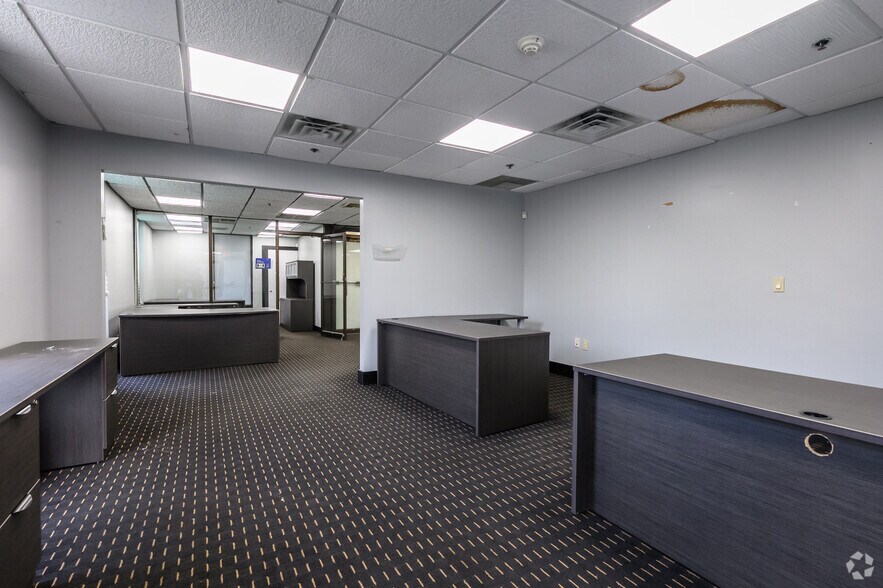 More Photos Of 334 County Route 49, Middletown Warehouse For Lease