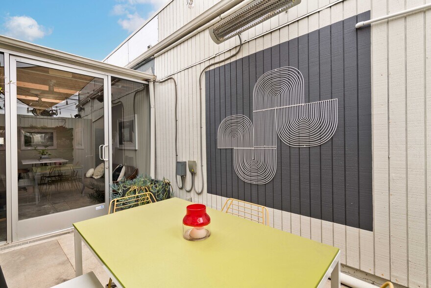 More Photos Of 2116 Zeno Pl, Venice Loft Creative Space For Lease