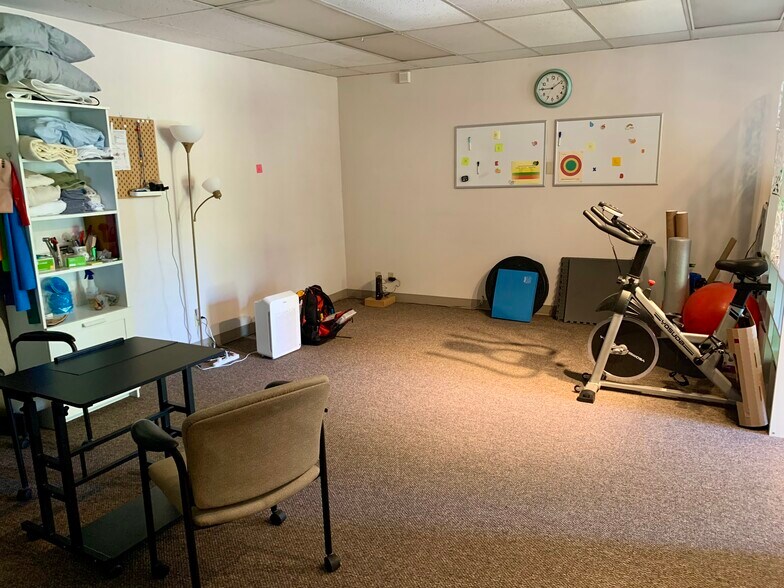 More Photos Of 477 NE Greenwood Ave, Bend Loft Creative Space For Sale