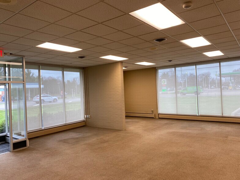 More Photos Of 84 W Broad St, Pataskala Bank For Sale