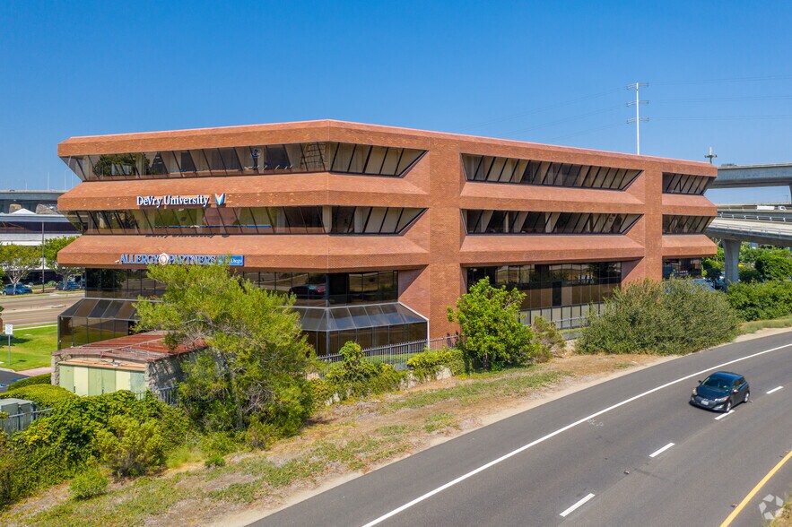 More Photos Of 2655 Camino del Rio N, San Diego Office For Lease