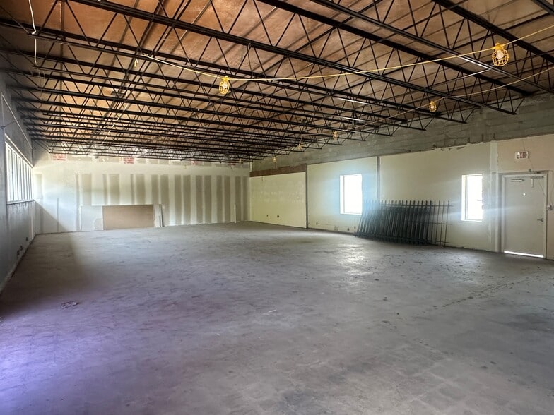 More Photos Of 2861 College St, Jacksonville Office For Lease