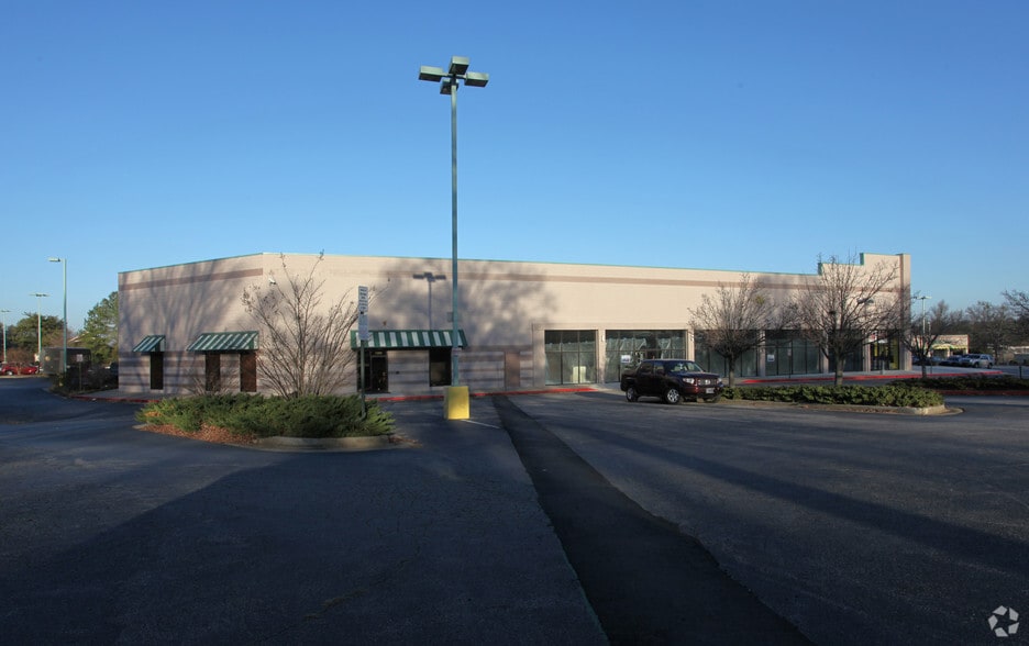 More Photos Of 1395 Southlake Pky, Morrow Unknown For Lease