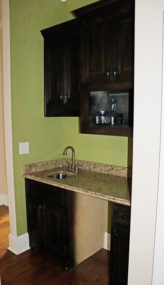 More Photos Of 2500 Northside Crossing, Macon-Bibb Office For Sale