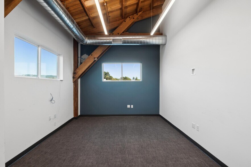 More Photos Of 1000 Calcot Pl, Oakland Warehouse For Sale