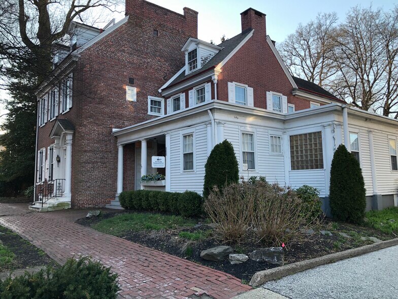 More Photos Of 255 E Kings Hwy, Haddonfield Office For Sale