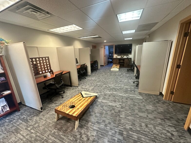 More Photos Of 1555 Campus Way, Billings Office For Sale