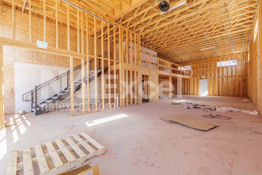 More Photos Of 80 W Center St, La Verkin Light Manufacturing For Sale