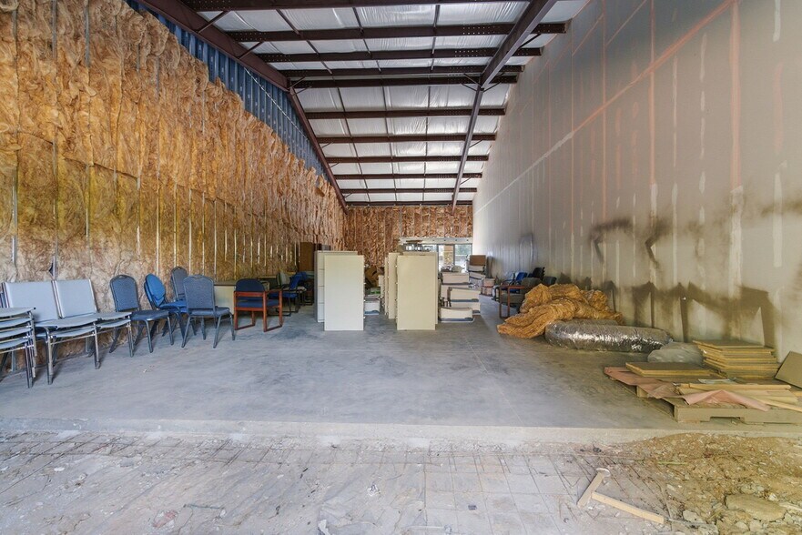 More Photos Of 142 Hampton Ct, Commerce Rehabilitation Center For Sale