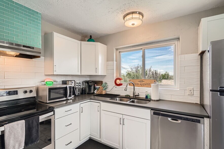 More Photos Of 4009 W 52nd Ave, Denver Specialty For Sale