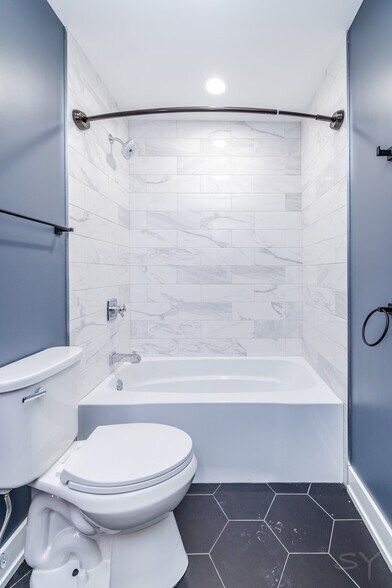 More Photos Of 6126 Eberhart ave, Chicago Apartments For Sale