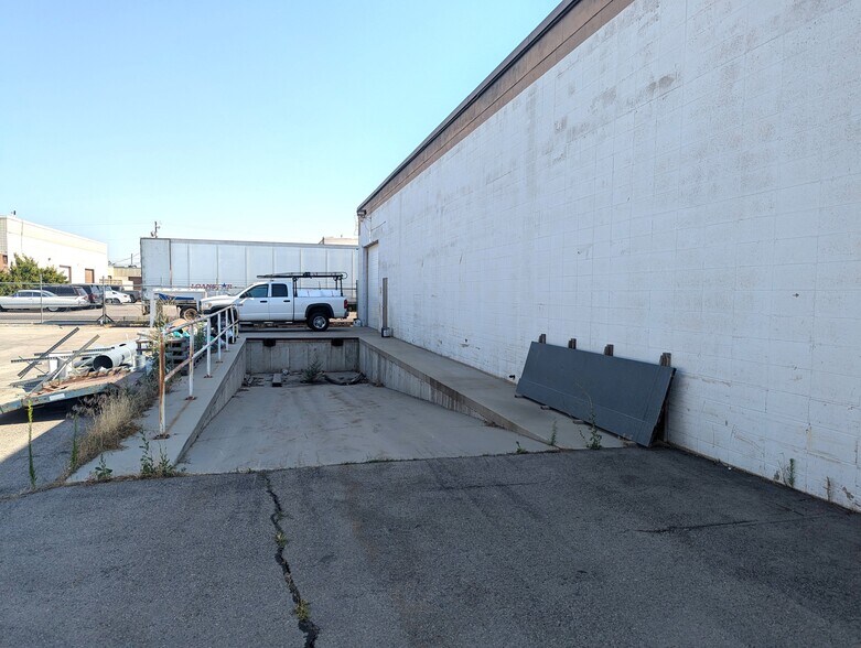 More Photos Of 3620 S 500 W, Salt Lake City Manufacturing For Lease