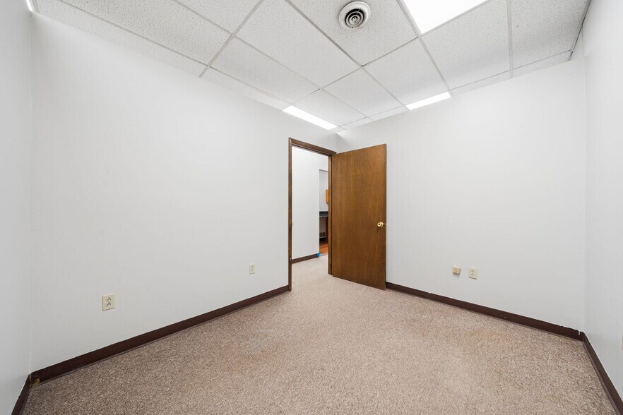 More Photos Of 4201 Butler St, Pittsburgh Storefront Retail Residential For Lease