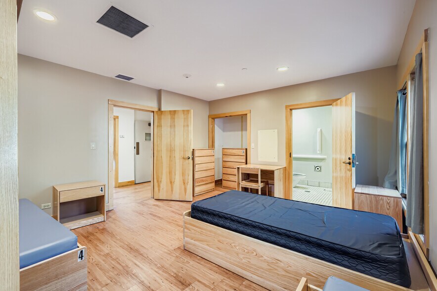 More Photos Of 40 Timberline Dr, Lemont Rehabilitation Center For Lease