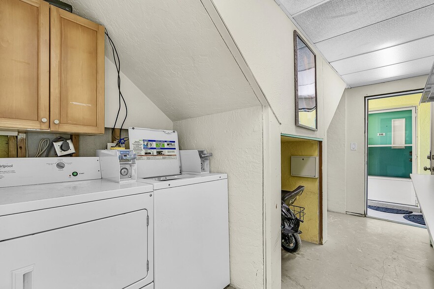 More Photos Of 3226 Stringfellow Rd, Saint James City Apartments For Sale