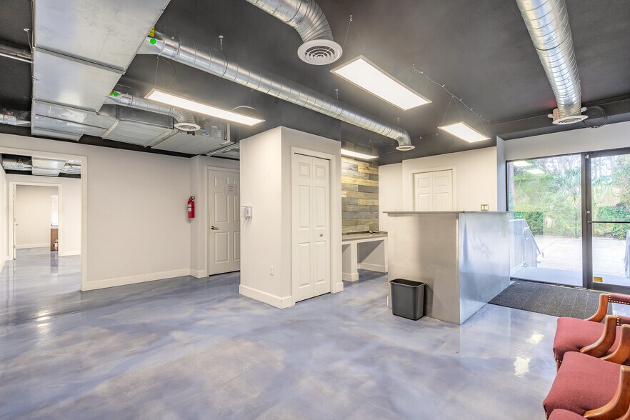 More Photos Of 430 Andalusia Ave, Ormond Beach Warehouse For Lease