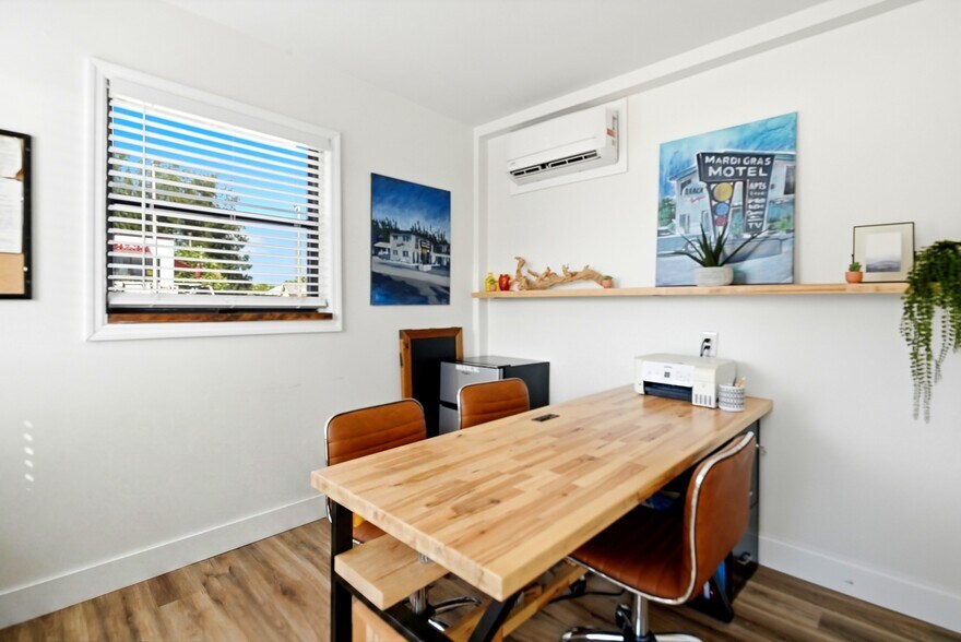 More Photos Of 11965 Gulf Blvd, Treasure Island Hotel For Sale