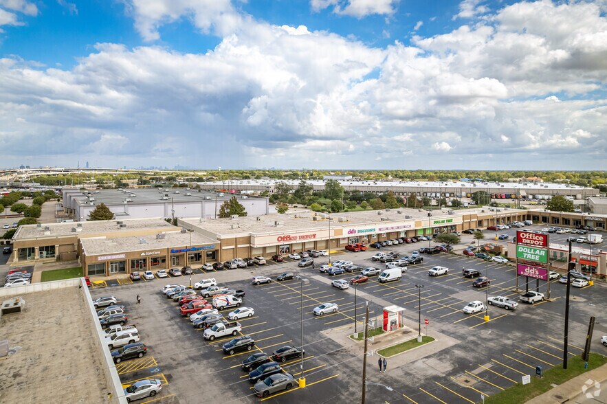 More Photos Of 11801-11853 Wilcrest Dr, Houston Unknown For Lease