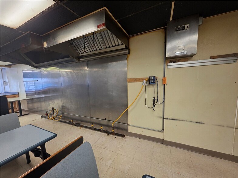 More Photos Of 3787 S Main St, Marion Restaurant For Lease