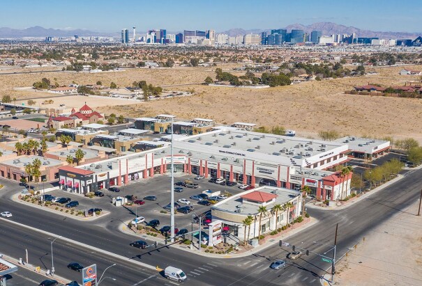 More Photos Of 6070 S Rainbow Blvd, Las Vegas Unknown For Lease