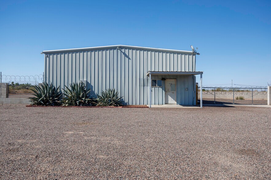 More Photos Of 15051 N Business 79 Hwy, Florence Service For Sale