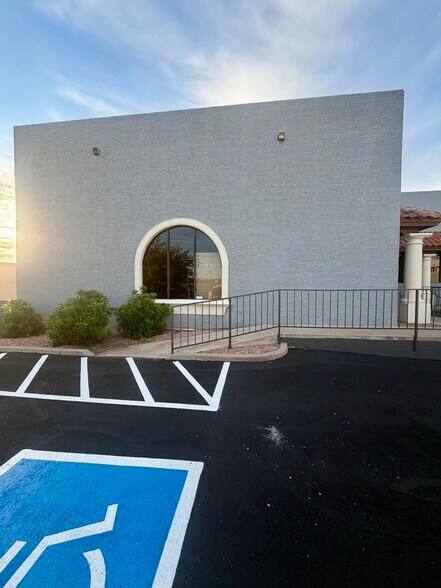 More Photos Of 16939 E Colony Dr, Fountain Hills Warehouse For Lease