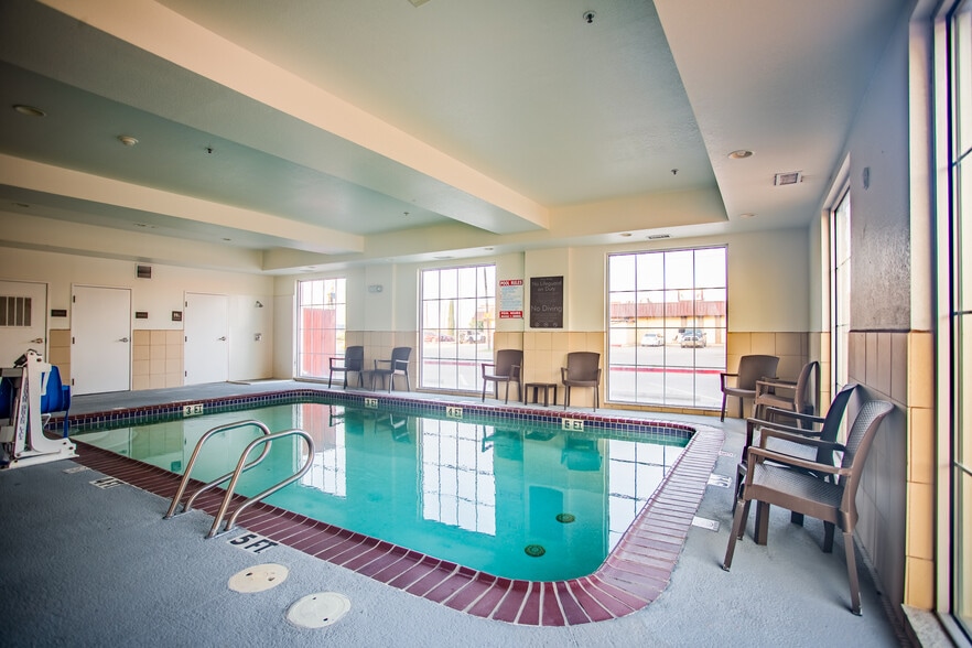 More Photos Of 910 W Interstate 20, Midland Hotel For Sale
