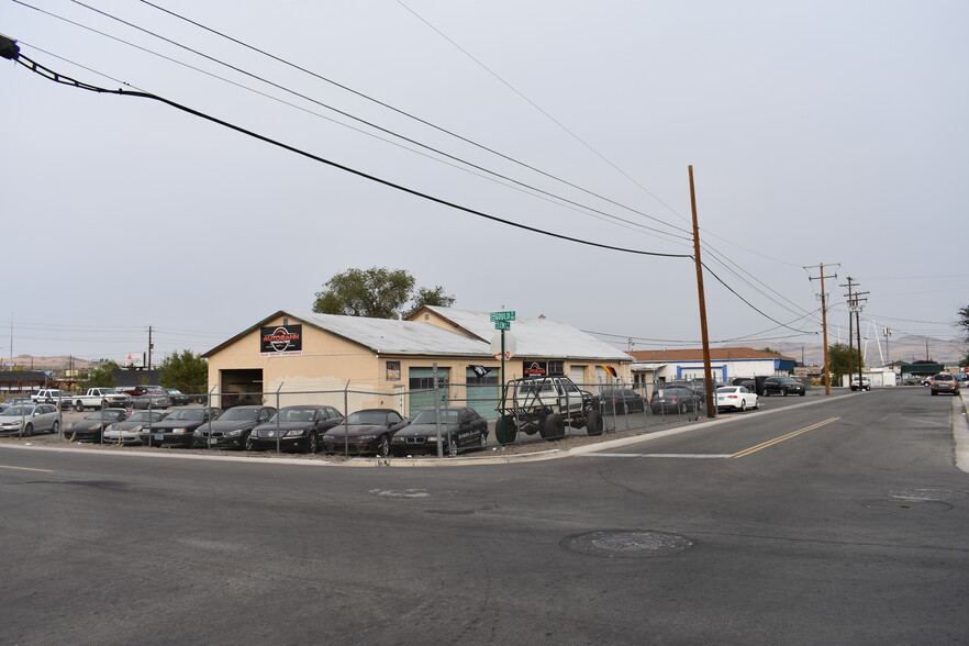 Primary Photo Of 1765 Lewis St, Reno Service For Lease