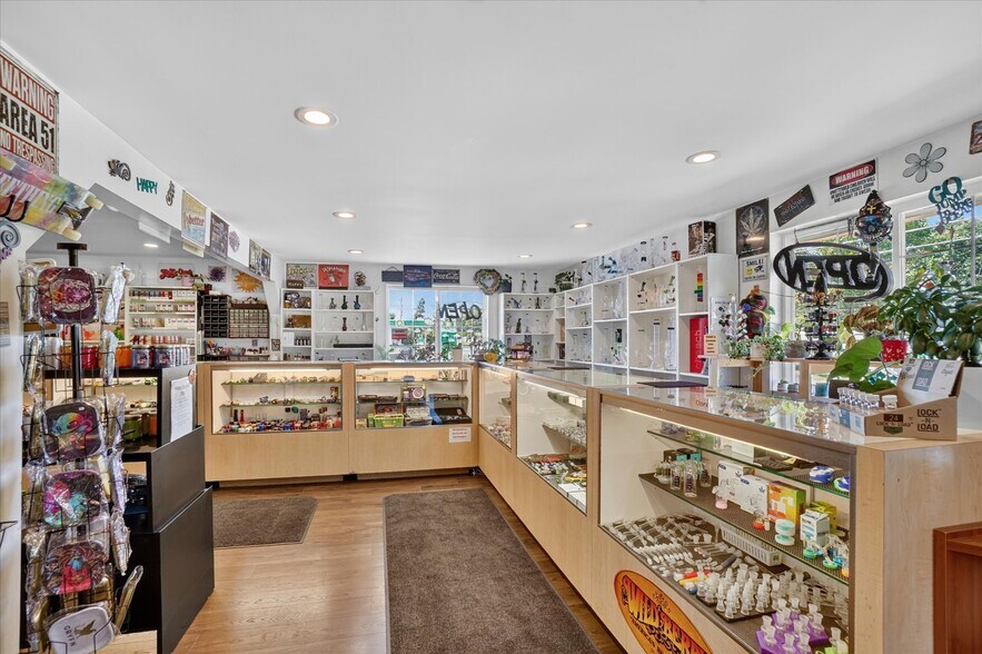 More Photos Of 12425 Antioch Rd, Trevor Freestanding For Sale