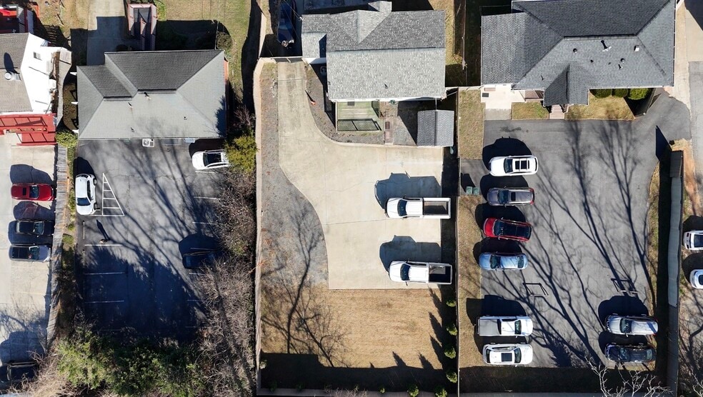 More Photos Of 232 SE Powers Ferry Rd, Marietta Office For Sale