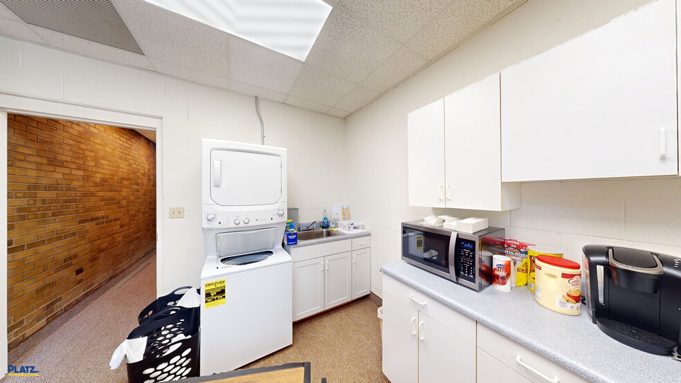 More Photos Of 3826 S Main St, Mineral Ridge Bank For Sale