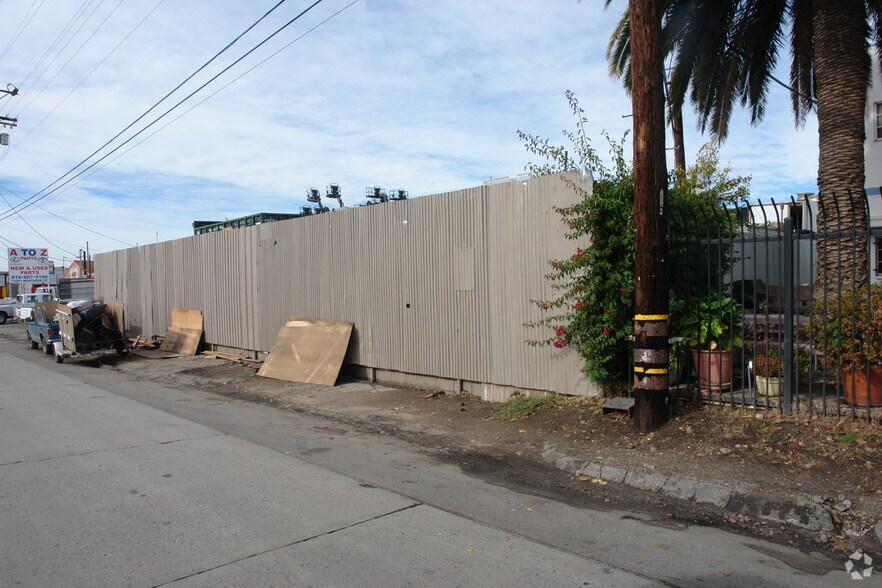 More Photos Of 12217 Montague St, Pacoima Truck Terminal For Sale
