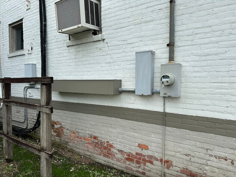 More Photos Of 23525 Eden St, Plaquemine General Retail For Sale