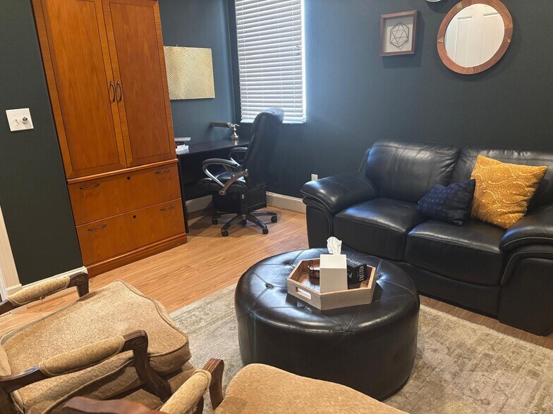 More Photos Of 1806 Snake River Rd, Katy Medical For Sale