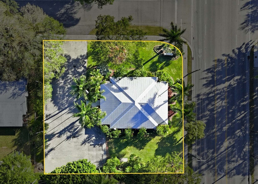 More Photos Of 1801 N Krome Ave, Homestead Office For Sale