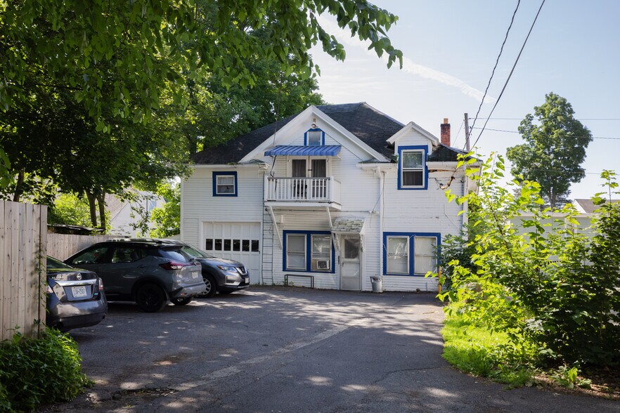 More Photos Of 58 Saint James St, Kingston Apartments For Sale