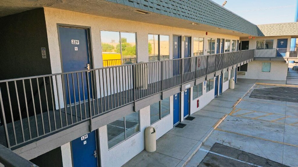 More Photos Of 500 W Donlon St, Blythe Hotel For Sale