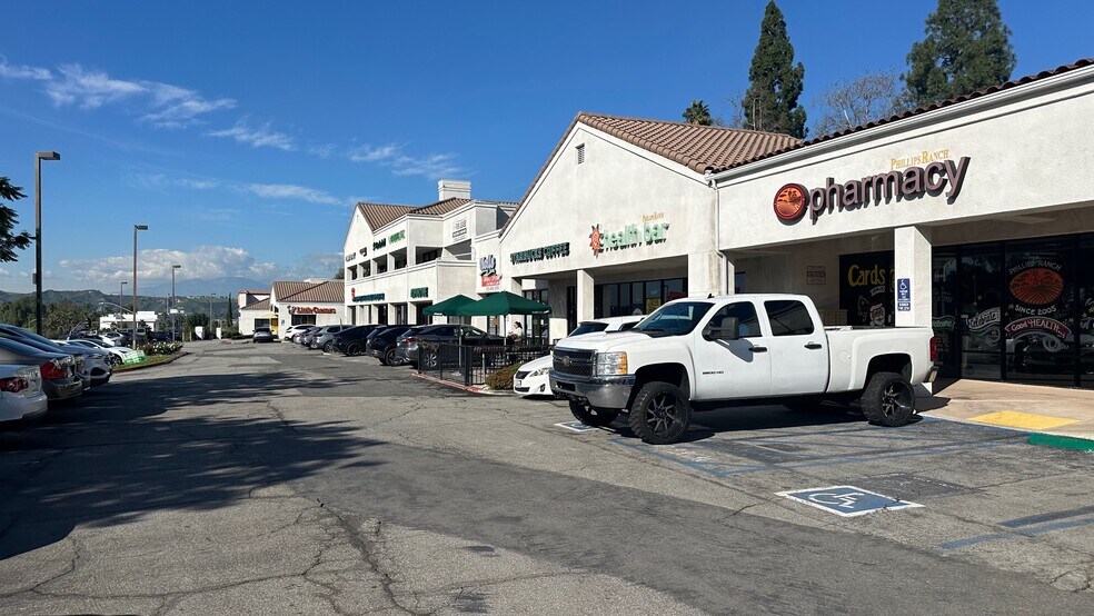 More Photos Of 3000-3096 W Temple Ave, Pomona Freestanding For Lease