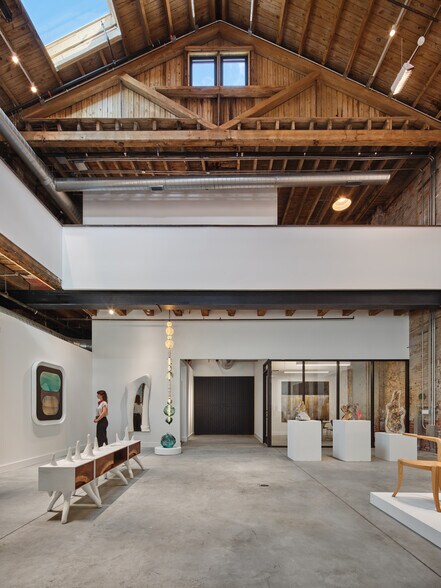 More Photos Of 1811 Frankford Ave, Philadelphia Storefront Retail Office For Lease