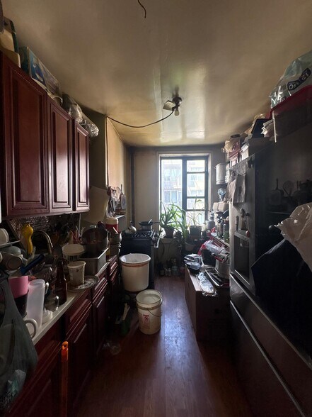 More Photos Of 171 E 111th St, New York Apartments For Sale