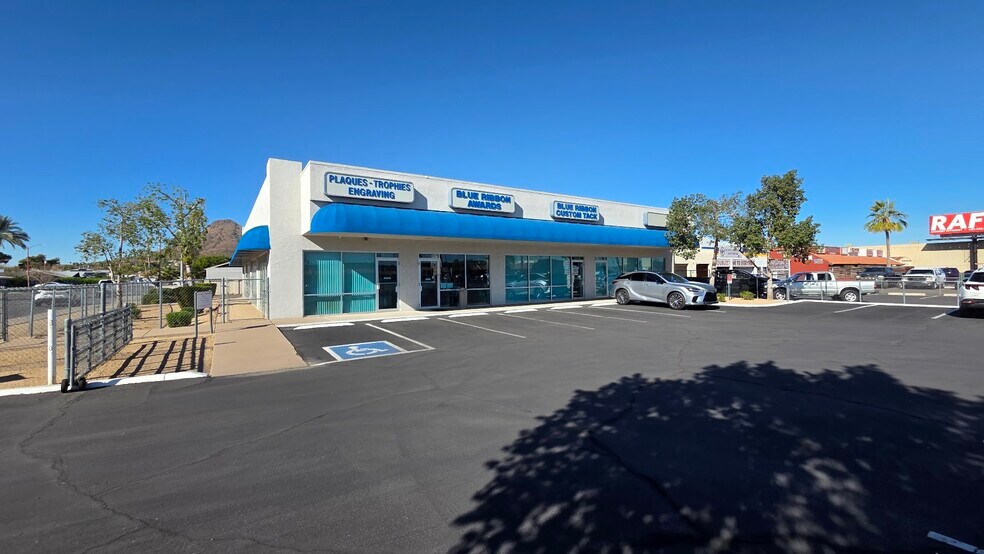 More Photos Of 15026 N Cave Creek Rd, Phoenix Freestanding For Sale