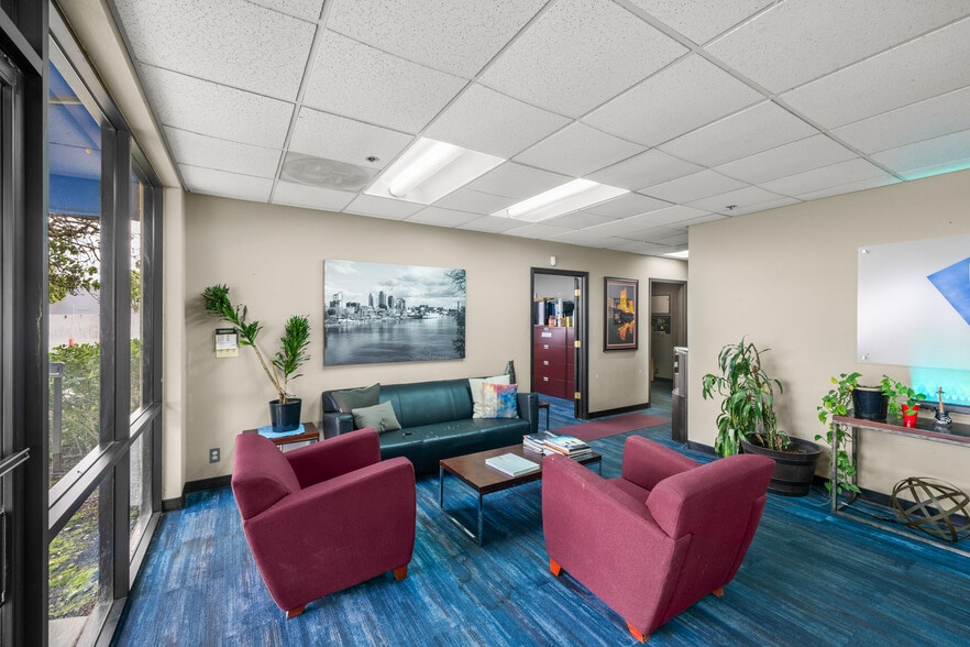 More Photos Of 4081 Seaport Blvd, West Sacramento Warehouse For Lease
