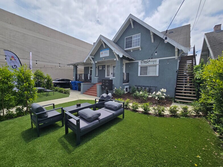 More Photos Of 1418 W 28th St, Los Angeles Dormitory For Sale