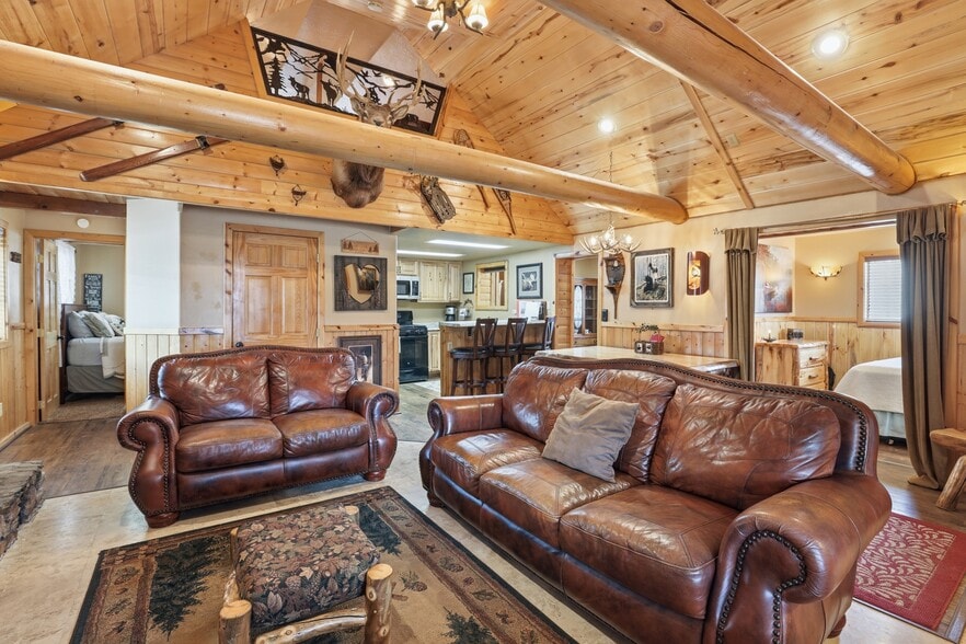 More Photos Of 3725 Movie Ranch Rd, Duck Creek Village Specialty For Sale