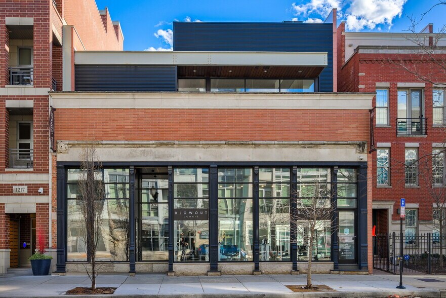 Primary Photo Of 1219 W Madison St, Chicago Storefront Retail Residential For Lease