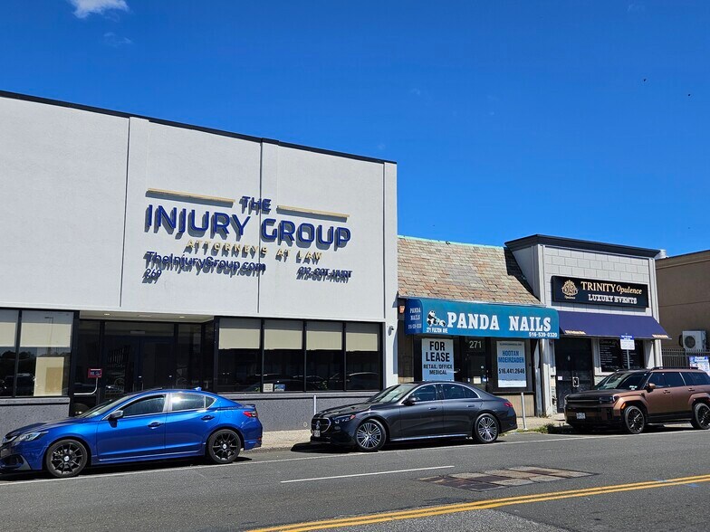 More Photos Of 271-273 Fulton Ave, Hempstead Restaurant For Lease