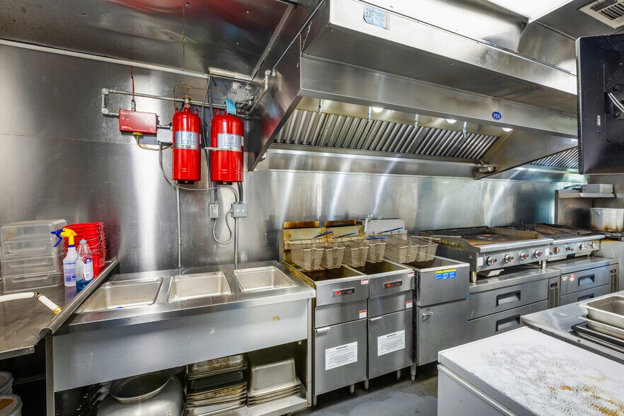 More Photos Of 851 Highway 441 S, Clayton Freestanding For Sale