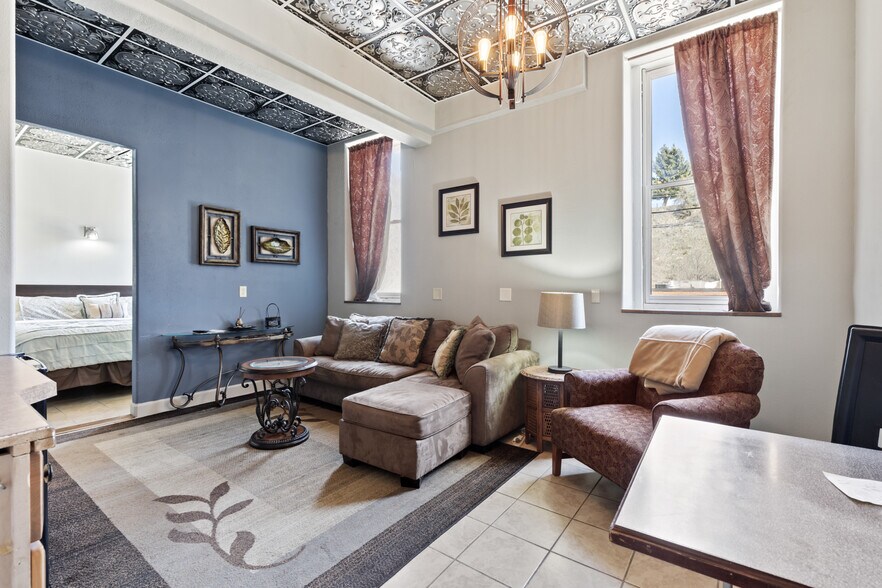 More Photos Of 603 N River St, Hot Springs Hotel For Sale